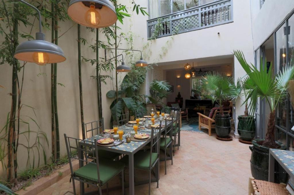 Riad 103 Medina Pool And Hammam Marrakesh Exterior photo